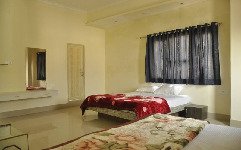 Hotel Rajat Grand, Varanasi 4